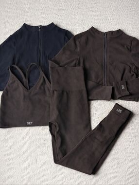 Set Active Ribbed Espresso Mocha Brown Black Long Sleeve Zip Sports Bra Leggings